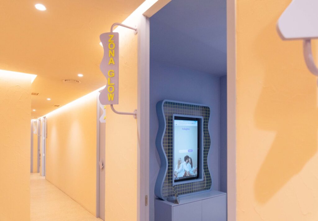 Holaglow, nominada al premio 'Mejor transformación digital en punto de venta' en los Digital Beauty Awards