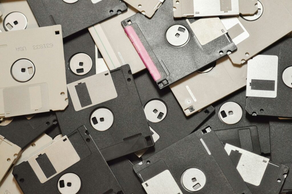 El disquete de 8 pulgadas: el invento de IBM que enseñó a los ordenadores a compartir información 1